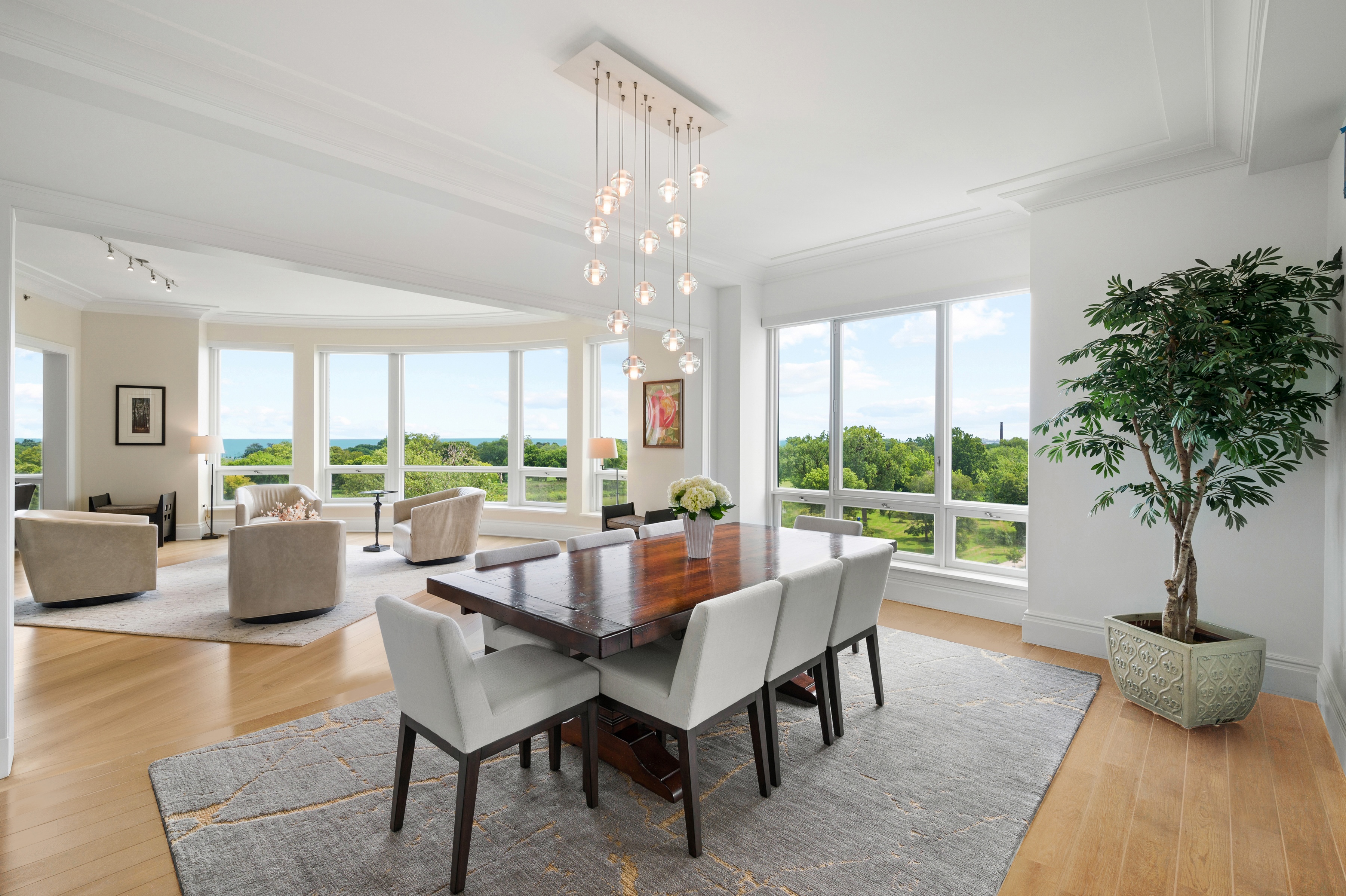 2025 2026 Luxury real estate market Lincoln Park Chicago